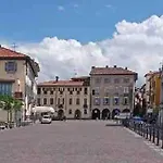 House By The Apartamento Arona