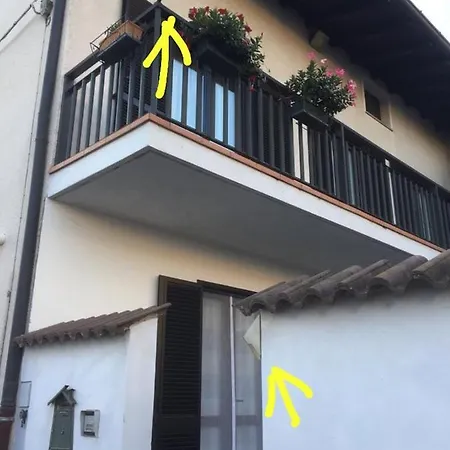 Appartement House By The Arona