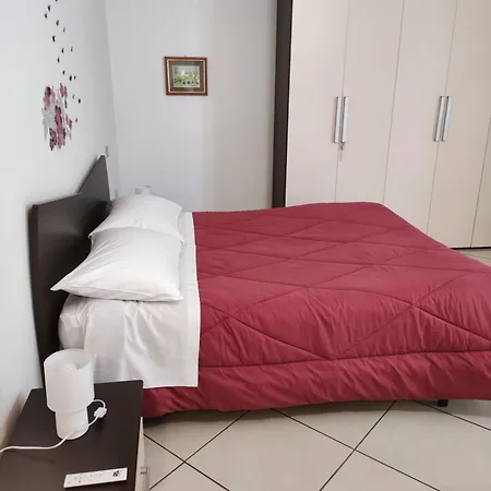 House By The Apartamento Arona