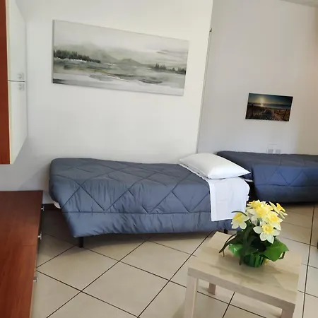 Apartment House By The Arona