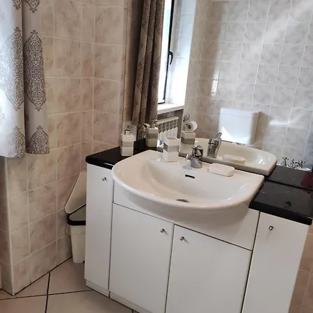 House By The Appartement