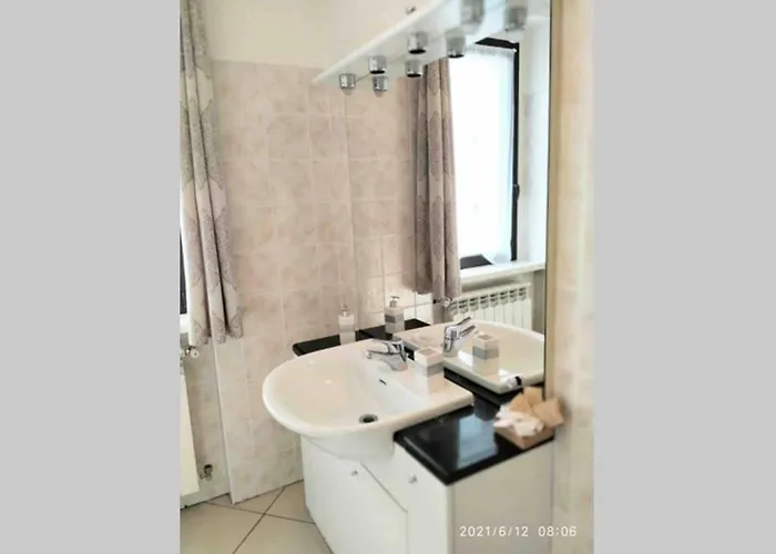 House By The * Arona