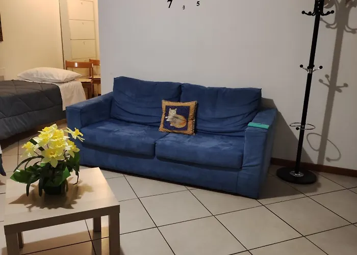 House By The * Arona